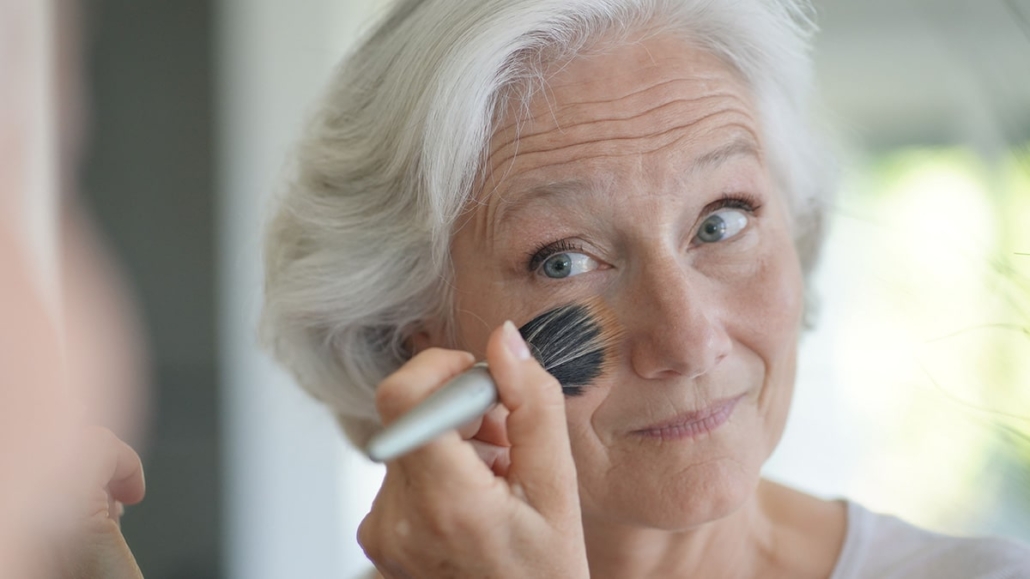 Como a geração 60+ está transformando o mercado da beleza. Fique também por dentro dessa tendência de consumo. Gaivota Comunicação - Assessoria de imprensa em São Paulo.