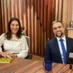 Confira dicas práticas de aparência, postura e fala para como se sair bem em entrevistas, transmitindo confiança e profissionalismo.