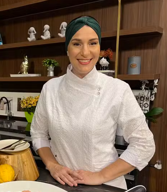 Ela trocou o Direito pela cozinha e construiu negócio de R$ 500 mil por ano como personal chef.