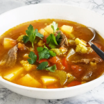 Opções de cortes ricos em colágeno e gordura entremeada garantem caldos encorpados e carnes macias no cozimento lento de inverno